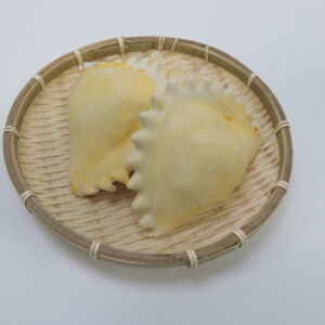 チキンクリームチーズカルゾーネ　/　CALZONE CRU DE FRANGO E QUEIJO TIPO CATUPIRI
