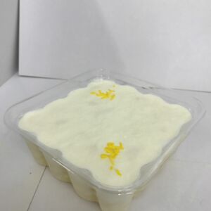 パイナップルココナッツケーキインカップ　/　BOLO EM POTE ABACAXI E COCO