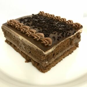 スプレーチョコケーキ / BOLO BRIGADEIRO