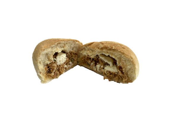焼いてあるタピオカパンチキンクリームチーズ　/　PÃO DE MANDIOCA ASSADO FRANGO 　　　　　　　　　　　　　　　　　　　　　　　　　　　　　　　　　　　　　　　　　　　　　　　　　　　　　　　　　　　　　　　　　　　　　　　